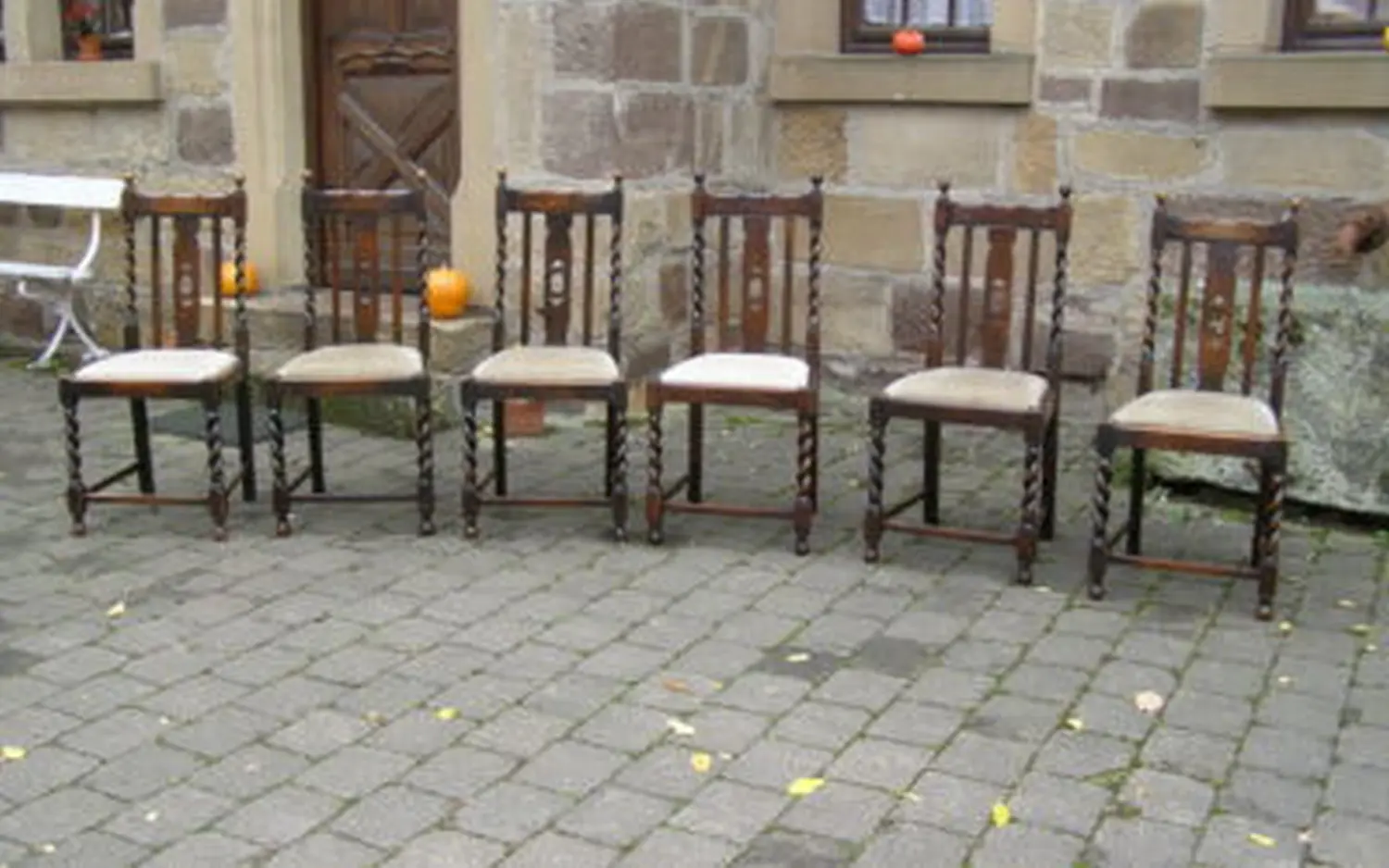 6 Esstisch Stühle von Antik Cleversulzbach