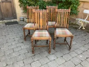 4 Esstisch Stühle von Antik Cleversulzbach